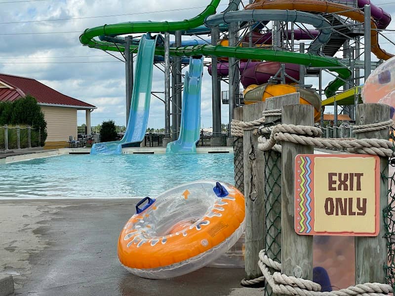 Tropical Plunge - Image 2