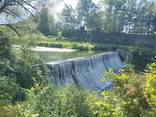 Mills Mills Falls - Image 1
