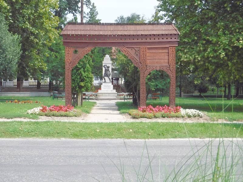 Emlékpark - Image 1