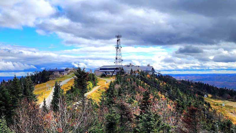 Lookout Tower Mont-tremblant - Image 2