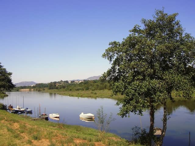 Parque merendas de Vitorino das Donas - Image 1