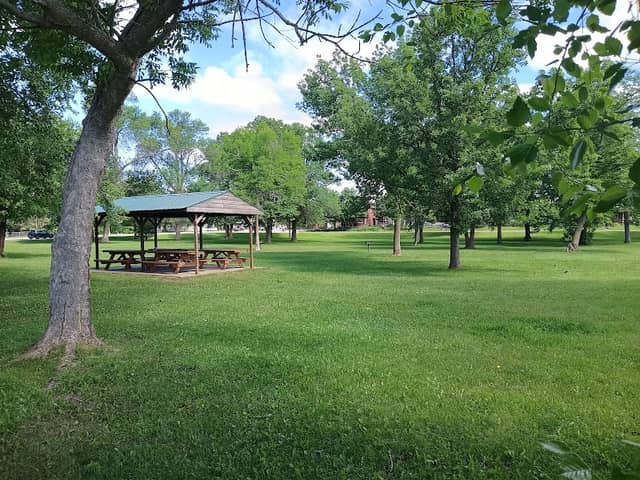 Crosby Memorial Park - Image 1