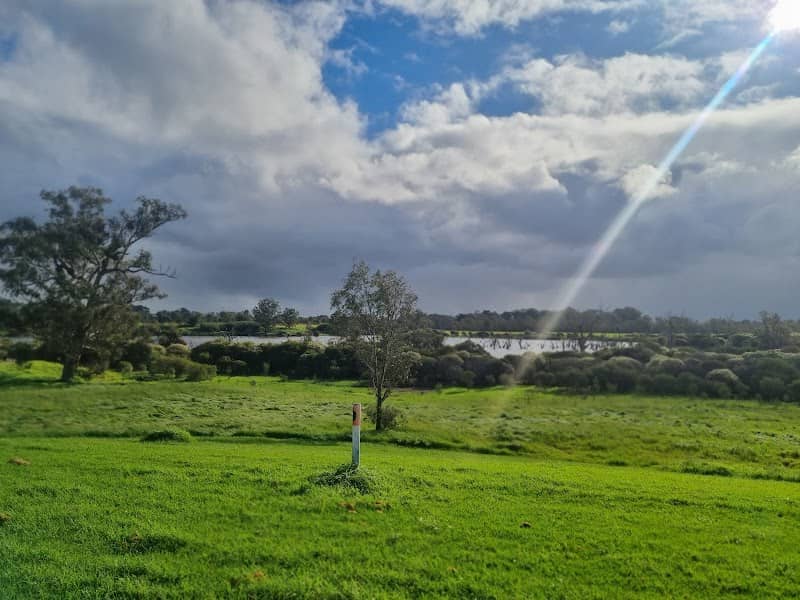 Elvire Park - Image 1