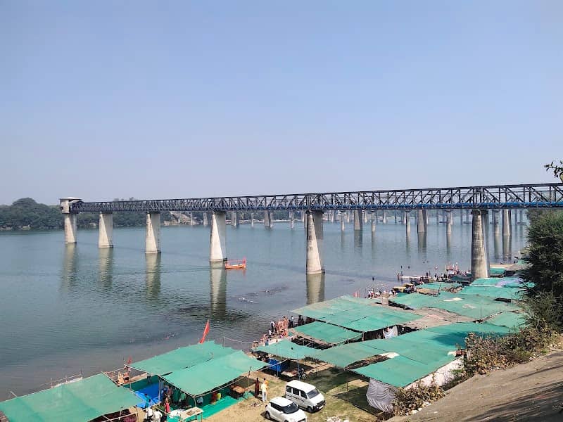Mahisagar River Viewpoint - Image 1