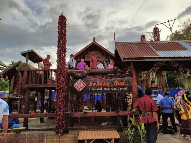 เฮือนโบราณ อำเภอเวียงเก่า - Image 1