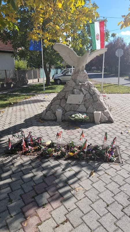 Turul emlékmű - Image 1