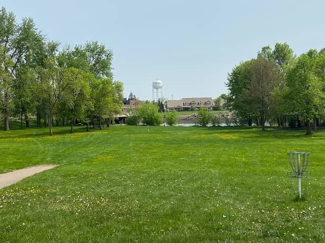 Voyageur Park - Image 2