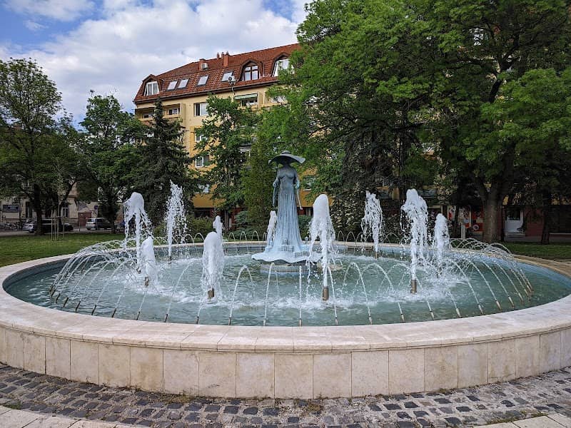 Glattfelder téri szökőkút - Image 1