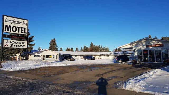 Lamplighter Inn - Image 1