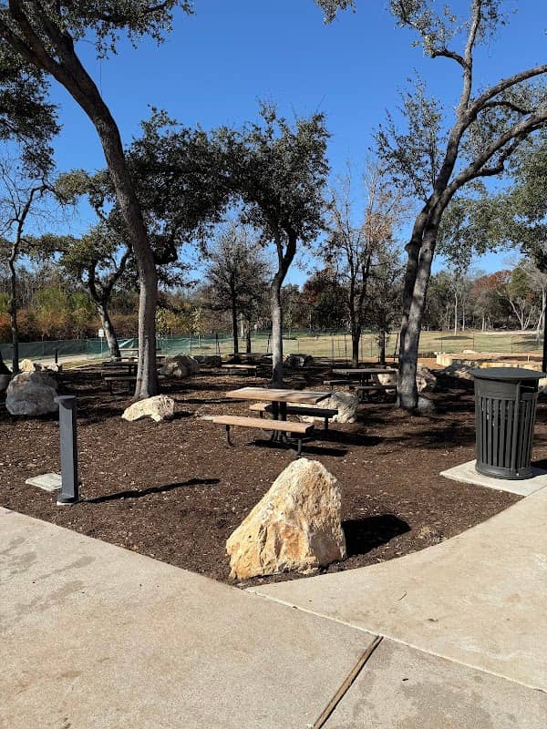 Bell Park - Image 2
