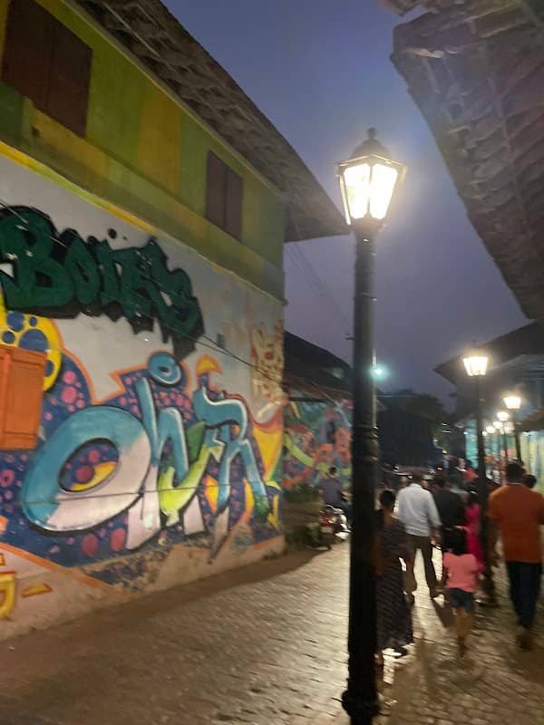 Graffiti Road (Thallumaala Street) - Image 1