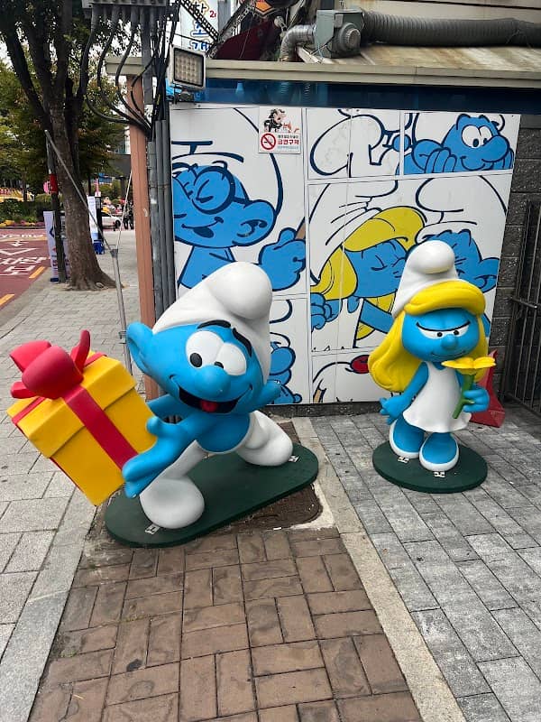 The Smurfs Magic Forest Hongdae - Image 2