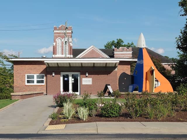 Ronald Mc Nair Life History Center - Image 1