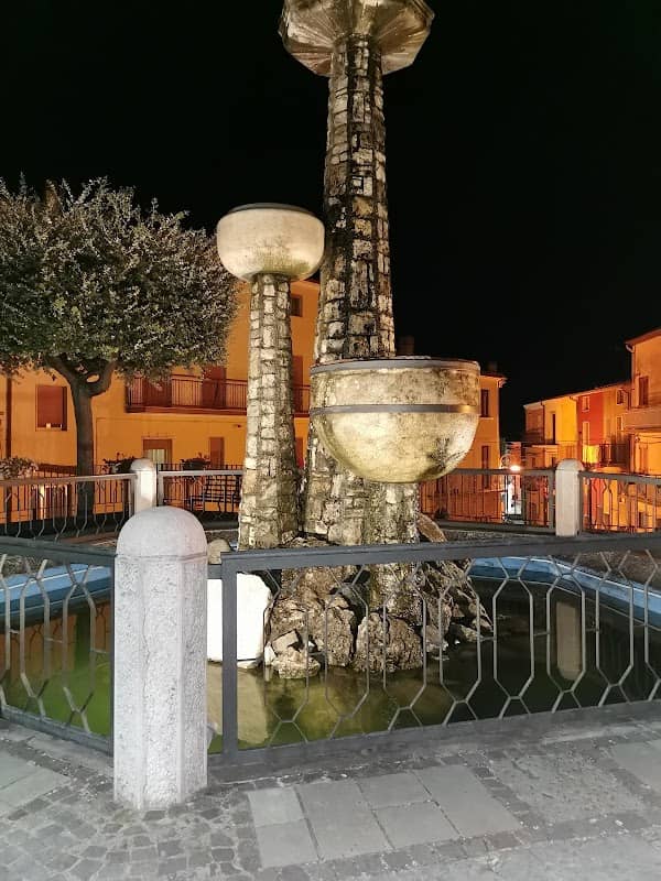Fontana della pace - Image 1