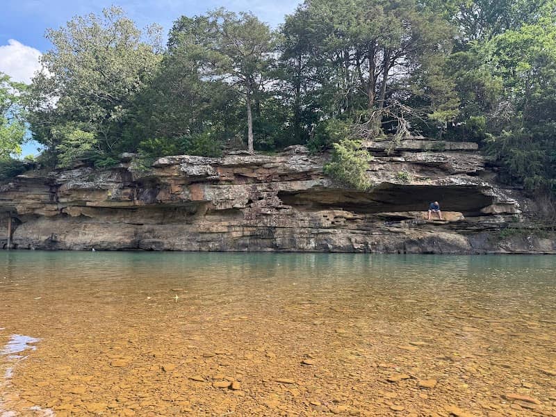 Riverside Park - Image 1