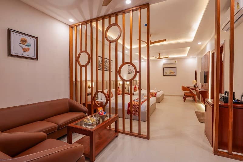 The Corbett Sapphire Resort - Image 2