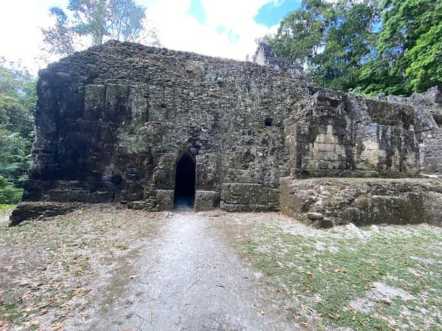 Palacio de las Acanaladuras - Image 1