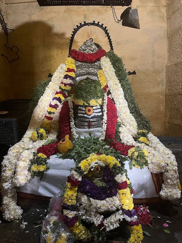 Nalmaneeswarar Temple - Image 1