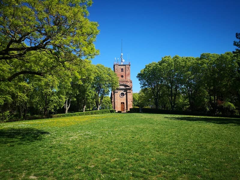 Castle Park Tortona - Image 1