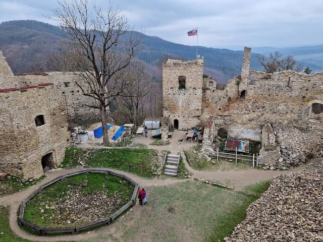 Náučný chodník Považský hrad - Image 1
