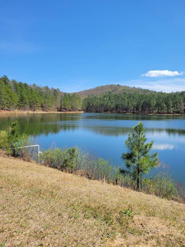 Lake Yahou Park Trail Head - Image 1