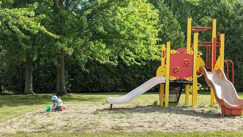 McIntosh Park - Image 1