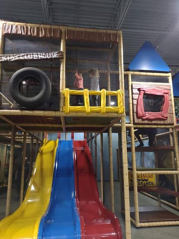 Mountain Play Lodge - Image 1