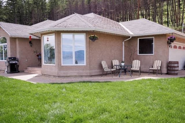 Panoramic Acres B & B - Image 1