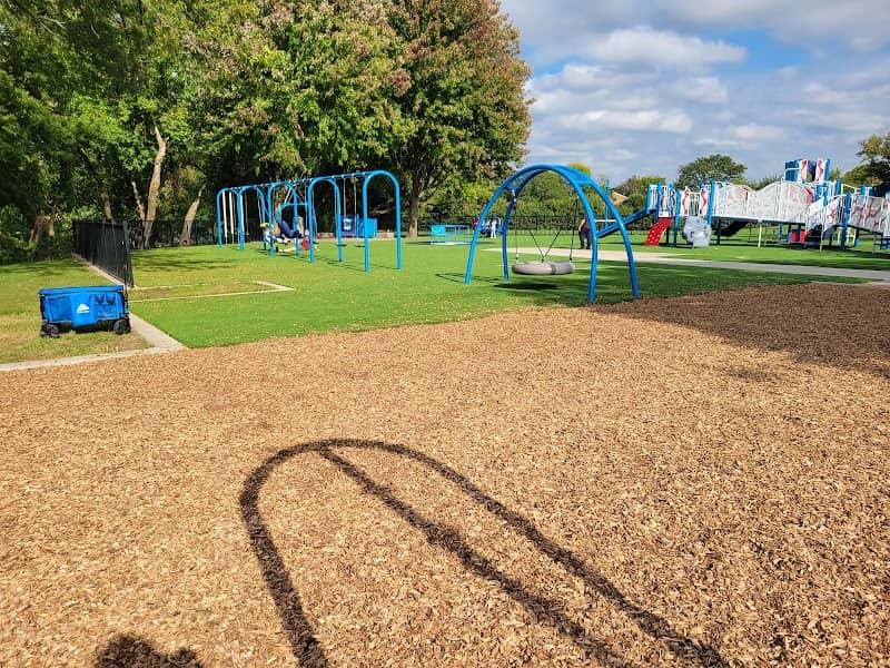 Poplar Park - Image 2