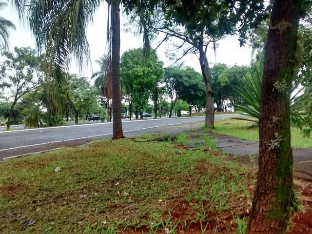 Praça do Fim do Rolê - Image 1