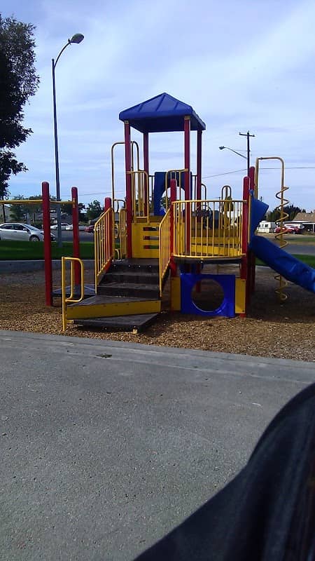 Warden City Park - Image 1