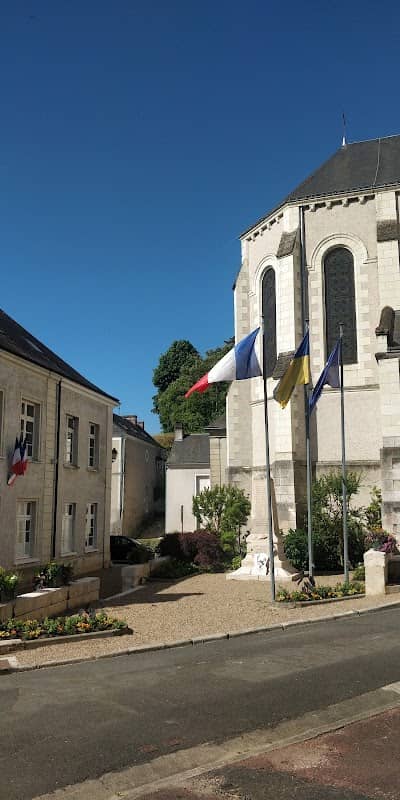 Monuments aux Morts de Luynes - Image 1