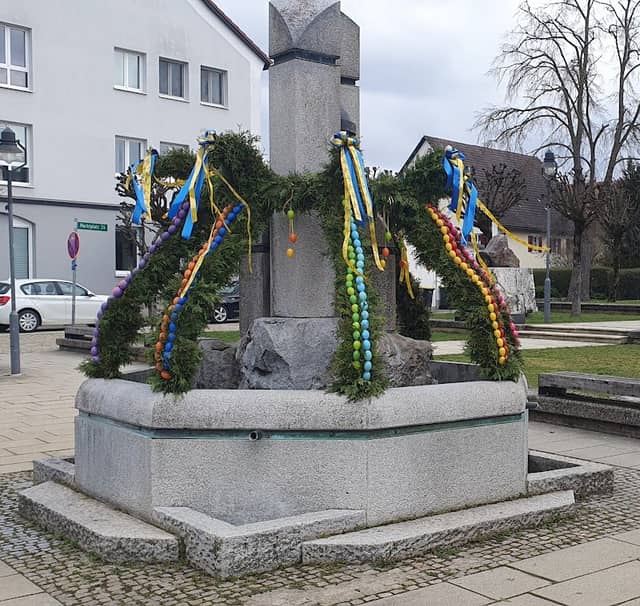 Osterbrunnen Wallersdorf - Image 1