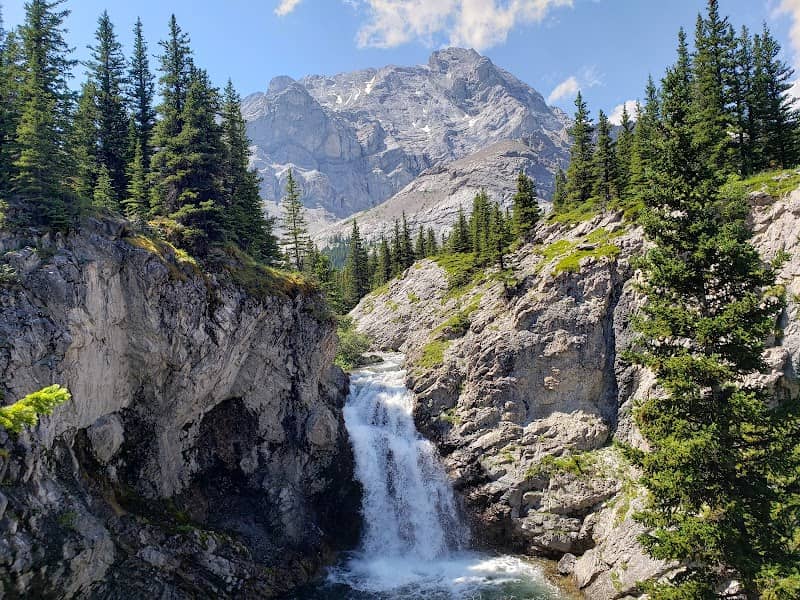 Elbow Lake, Peter Lougheed Provincial Park - Image 1