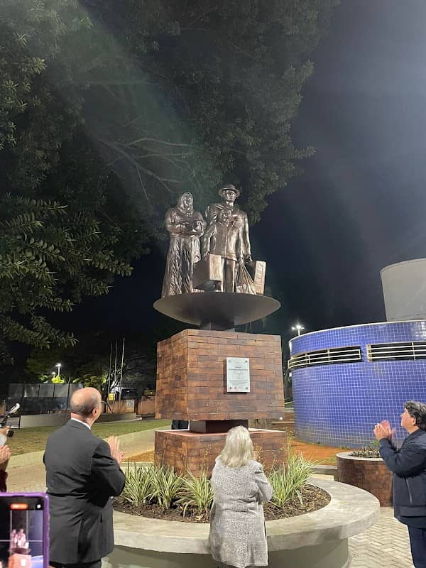 Monumento em Homenagem ao Imigrante Italiano - Società - Image 2