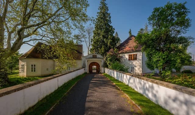 Schloss Lackenbach - Image 1