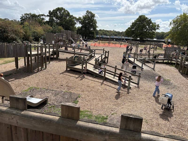 Hylands Park - Image 2