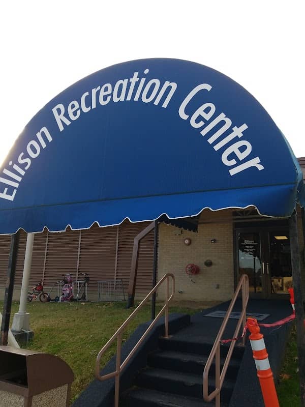 Navy MWR Mid-South Community Recreation Center - Image 1