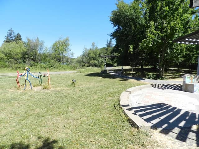 Children's Memorial Grove - Image 3