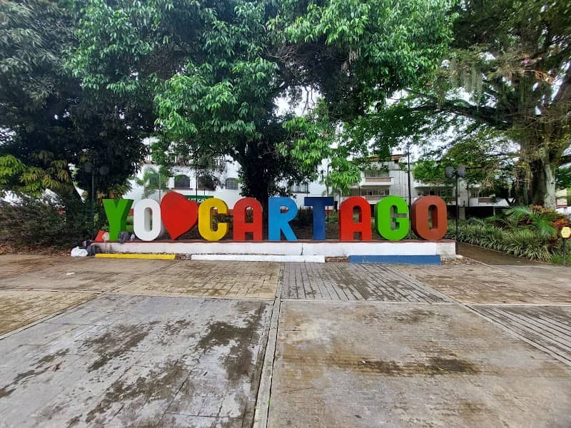 Periodistas Park - Image 1