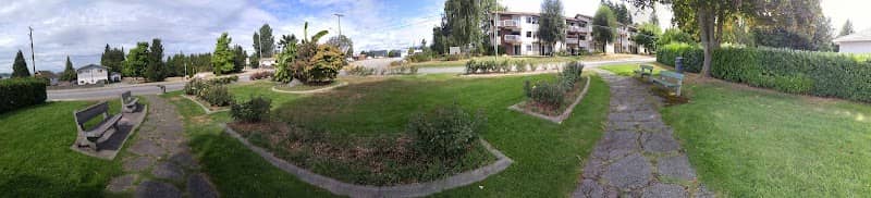 Powell River Rose Garden - Image 1