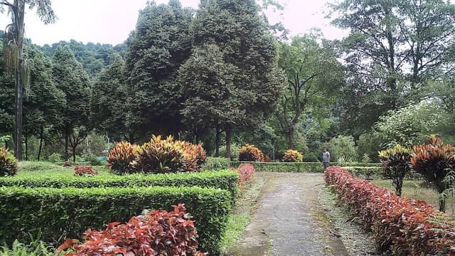 Deopani Park - Image 1