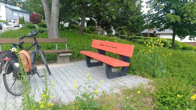 Mitfahrbank Weinbergstrasse Zornheim - Image 2