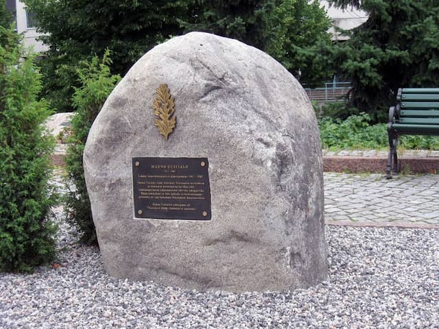 Mauno Uusitalo Memorial Stone - Image 2
