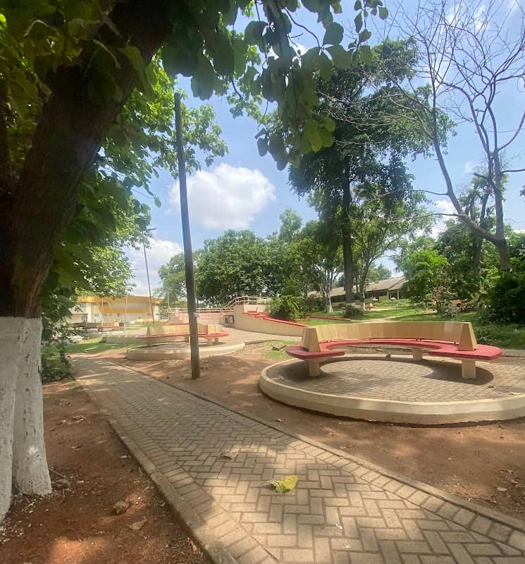 Kyeremateng Park - Image 1
