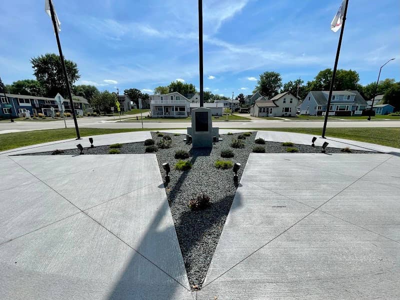 Gold Star Memorial Park - Image 1