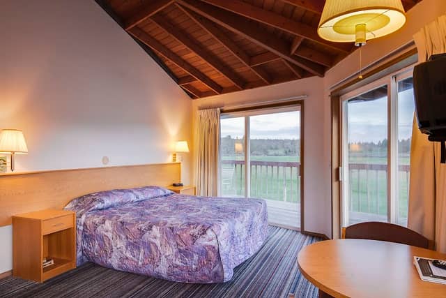Smith Rock Resort - Image 2