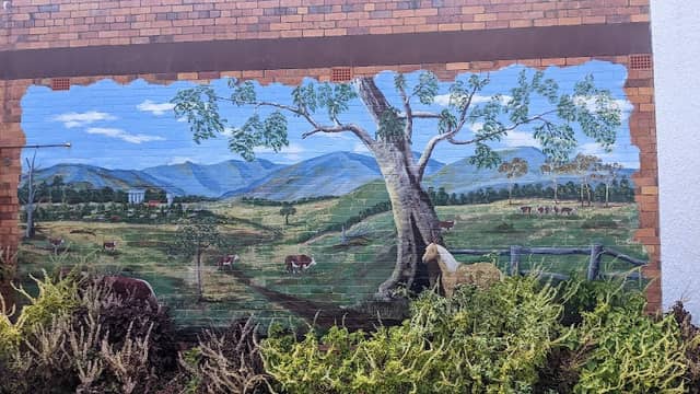 Forest Hill Street Art - Image 1