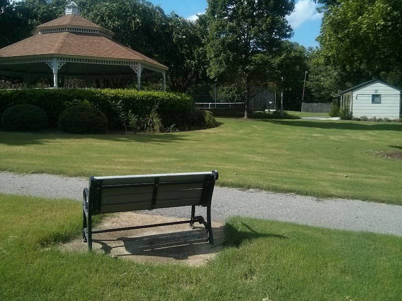 Dixon-Brewer Park - Image 2
