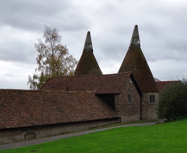 West Peckham Village Green - Image 1
